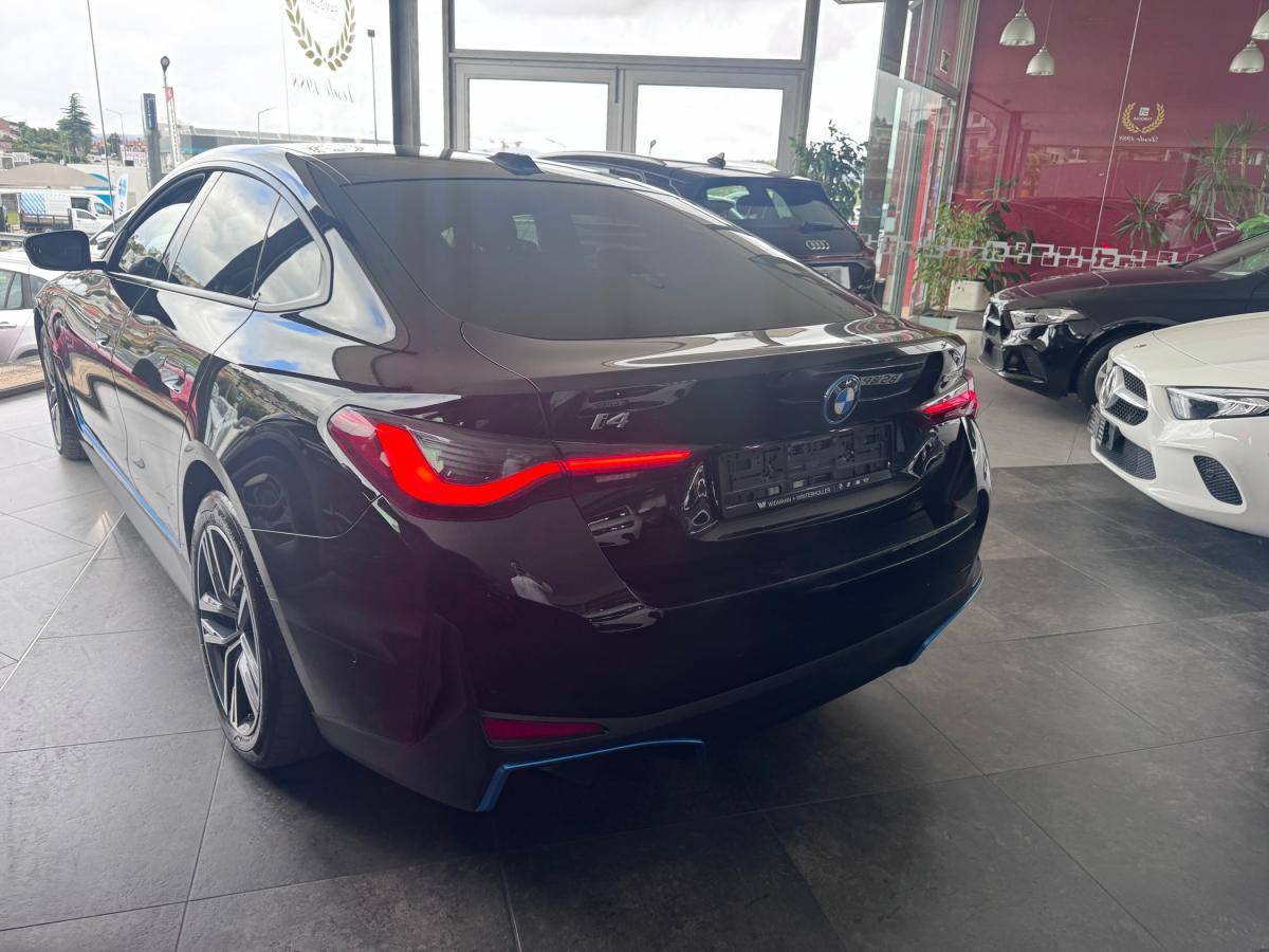 bmw-i4-2022-eletrico-500cc