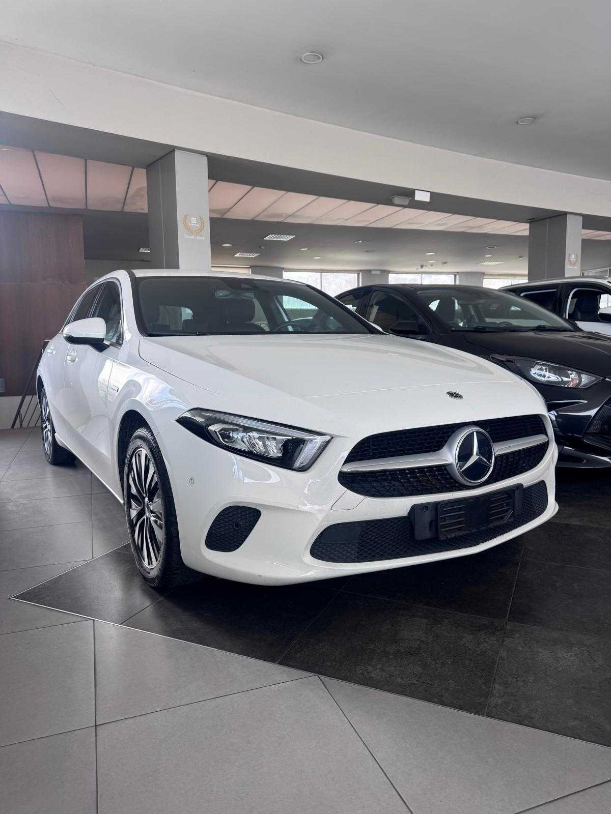 mercedes-benz-classe-a-2020-hibrido-a-gasolina-1332cc