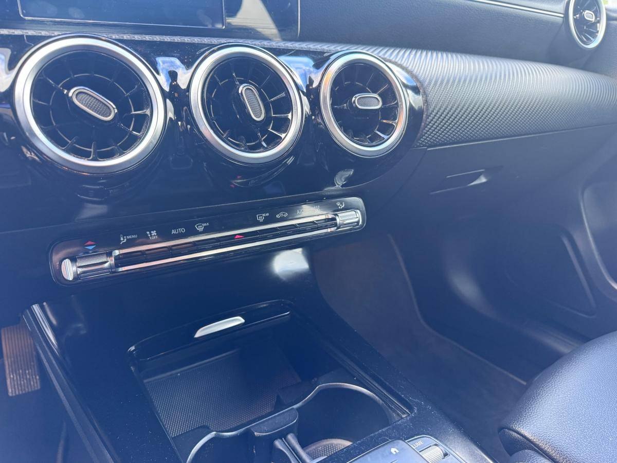 mercedes-benz-classe-a-2020-hibrido-a-gasolina-1332cc