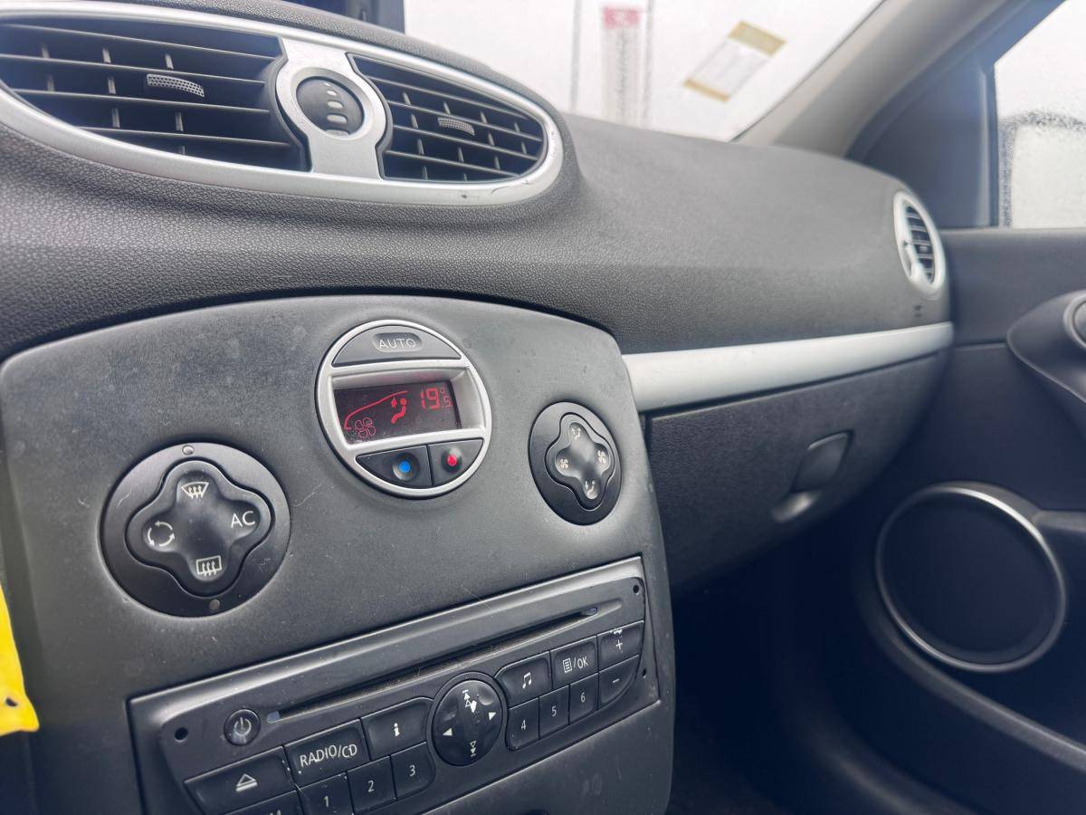 renault-clio-2011-gasolina-1149cc