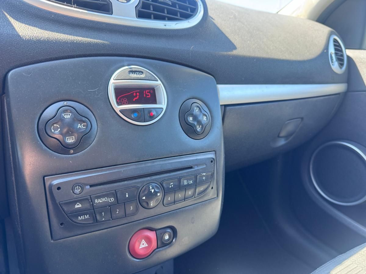 renault-clio-2011-gasolina-1149cc