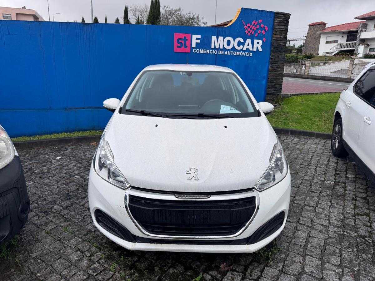 peugeot-208-2018-gasolina-1199cc