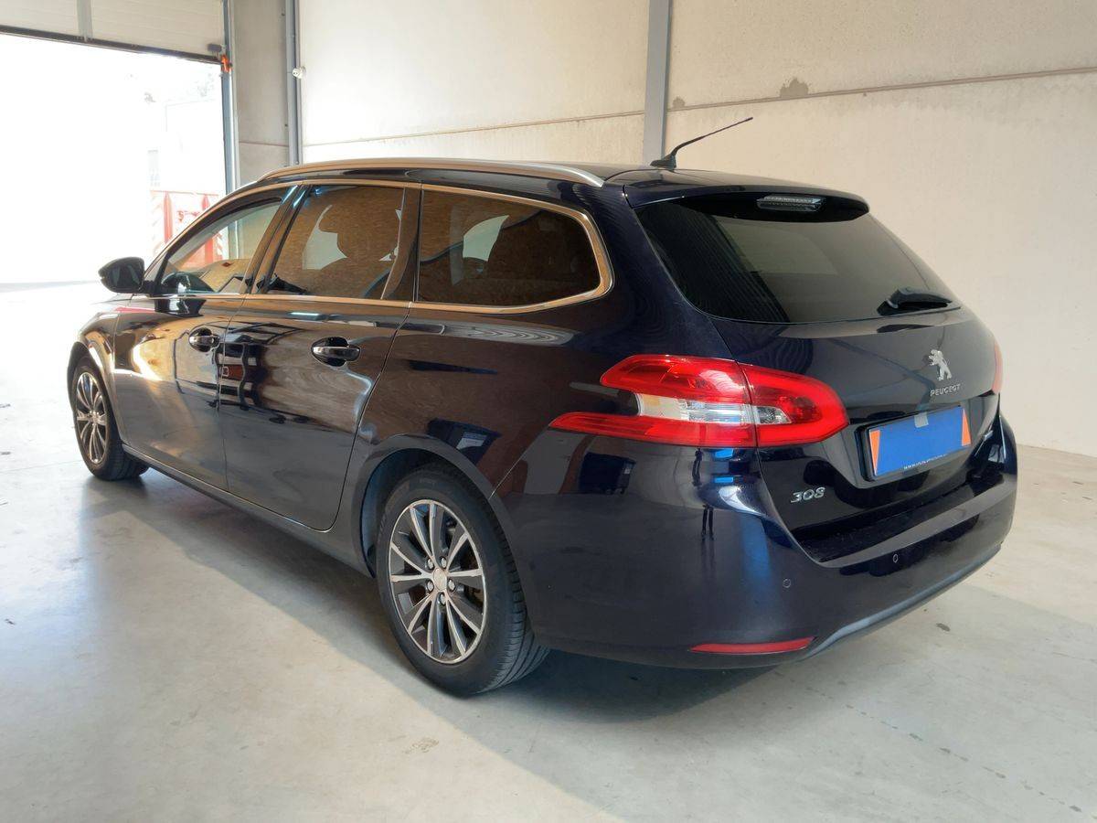 peugeot-308-sw-2015-diesel-1560cc