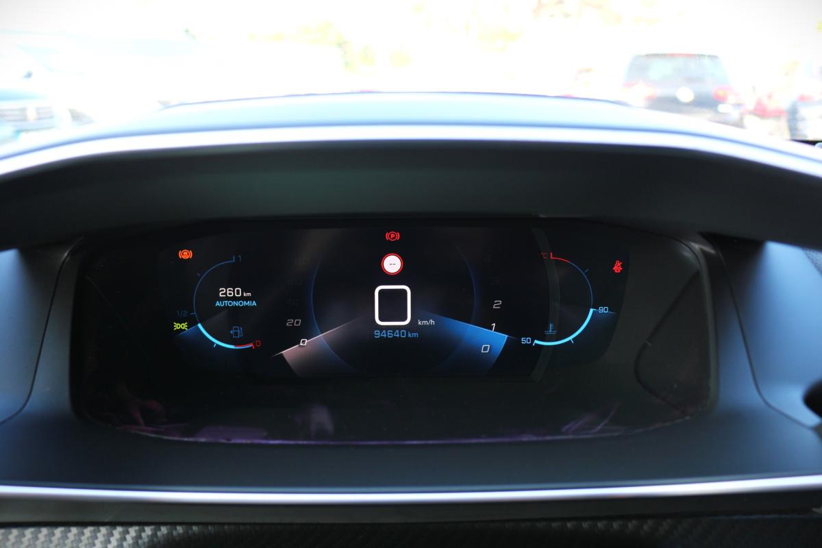 peugeot-208-2020-gasolina-1199cc