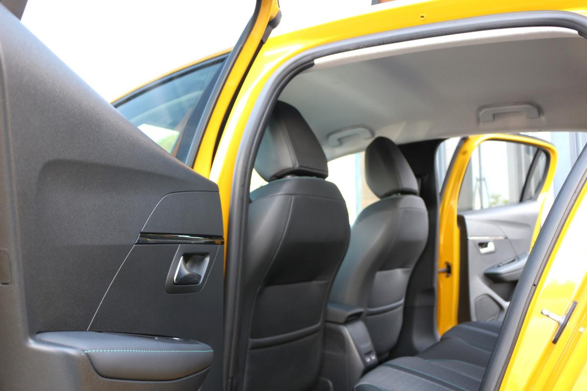 peugeot-208-2020-gasolina-1199cc