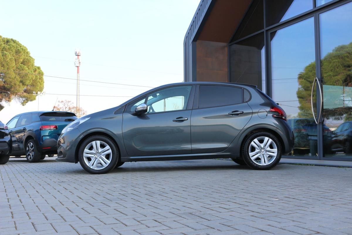 peugeot-208-2016-gasolina-1199cc