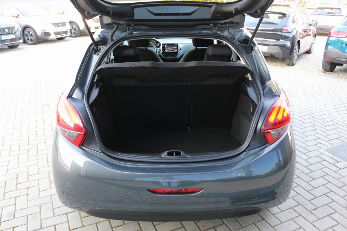 peugeot-208-2016-gasolina-1199cc
