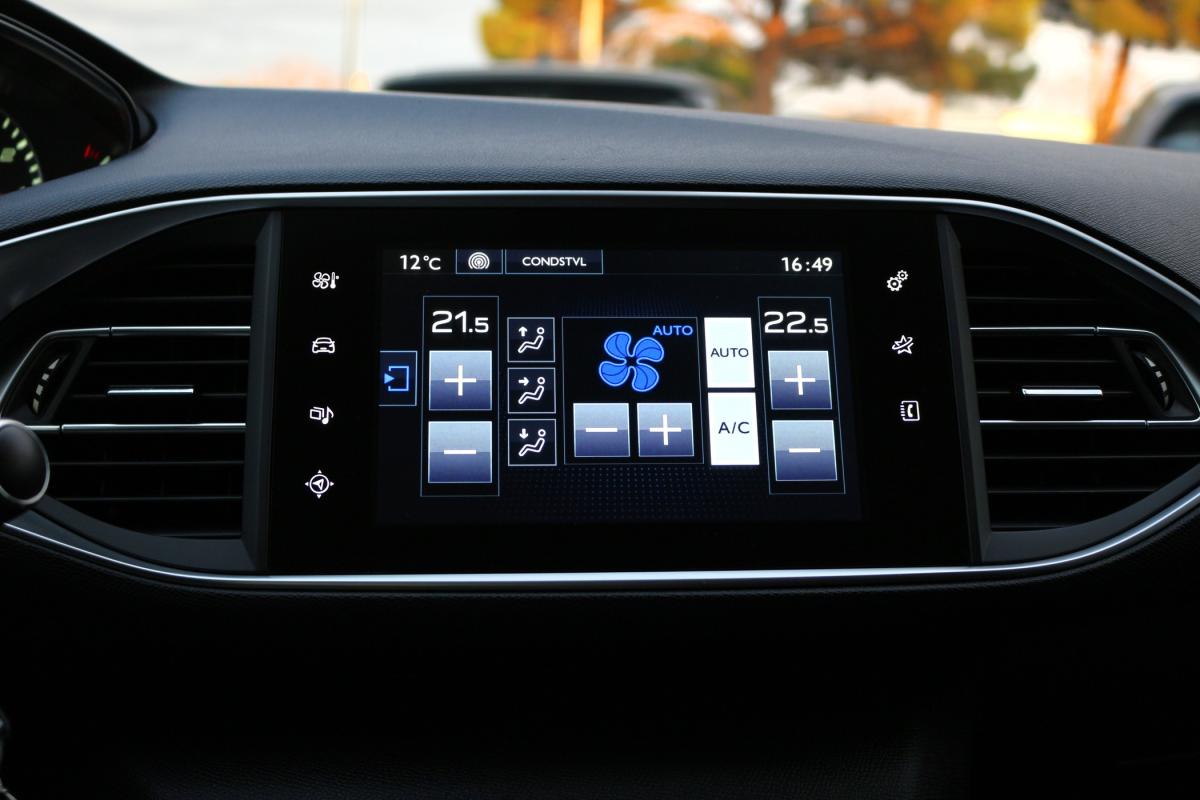 peugeot-308-2014-gasolina-1199cc