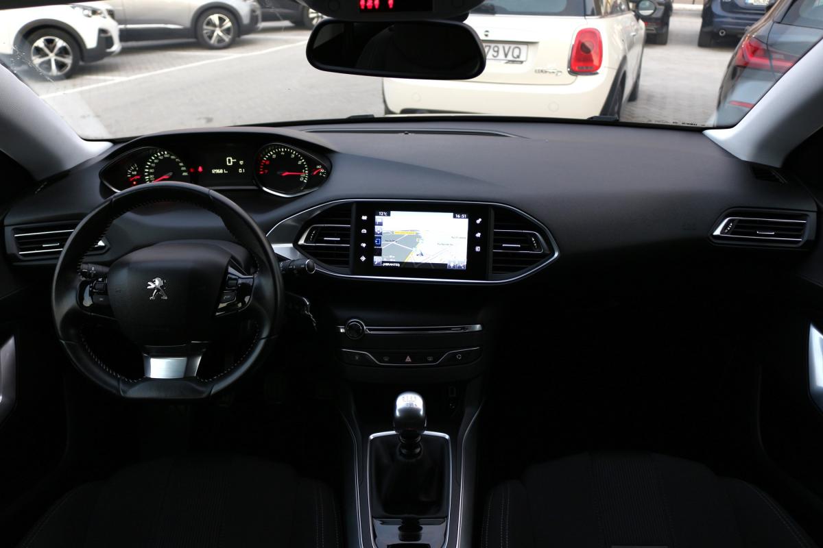 peugeot-308-2014-gasolina-1199cc