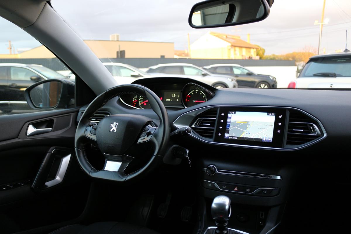 peugeot-308-2014-gasolina-1199cc