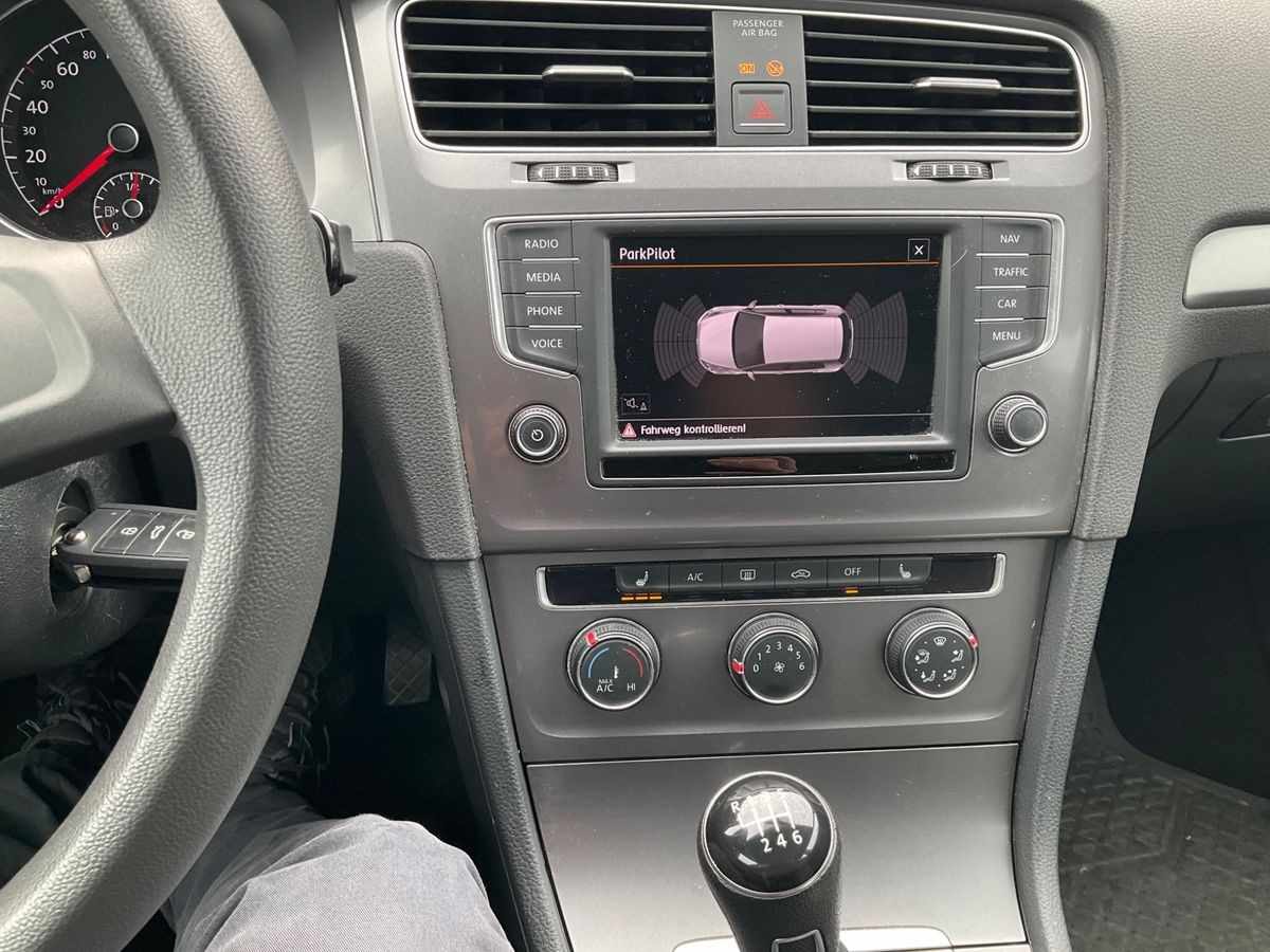 volkswagen-golf-2016-diesel-1598cc