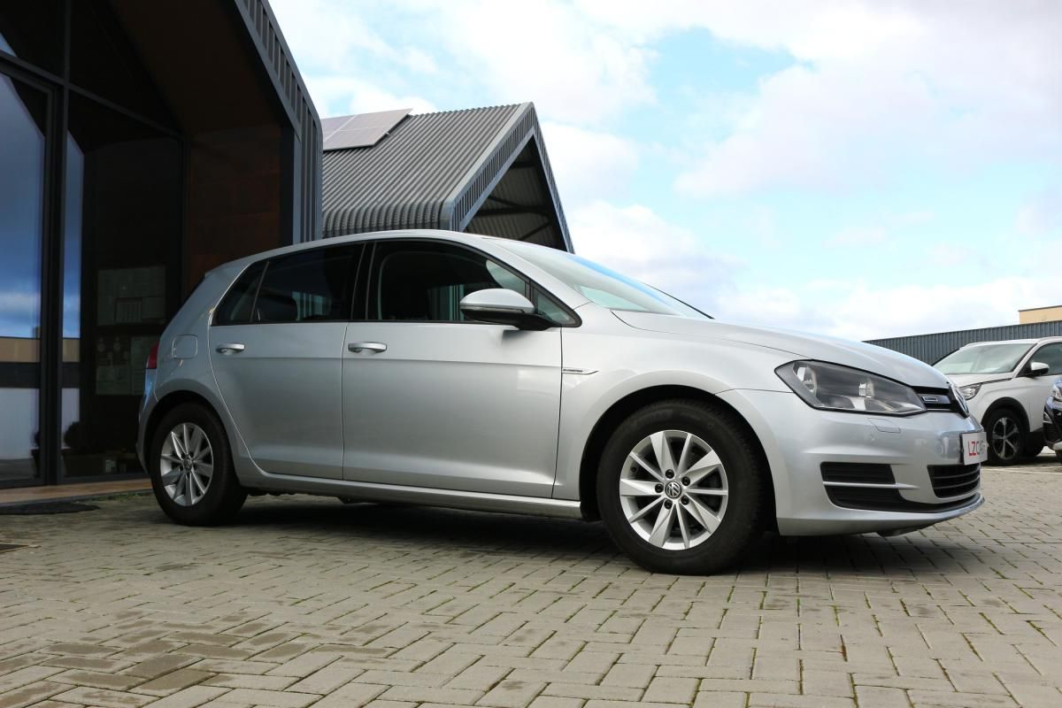 volkswagen-golf-2016-diesel-1598cc
