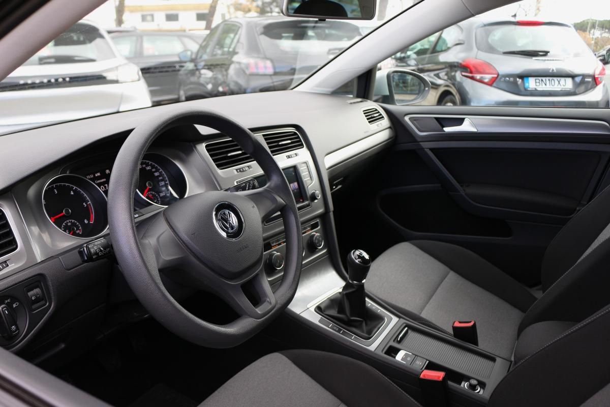 volkswagen-golf-2016-diesel-1598cc