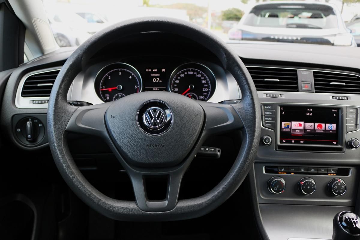 volkswagen-golf-2016-diesel-1598cc