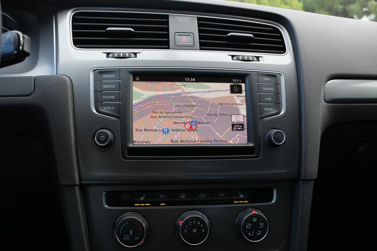 volkswagen-golf-2016-diesel-1598cc