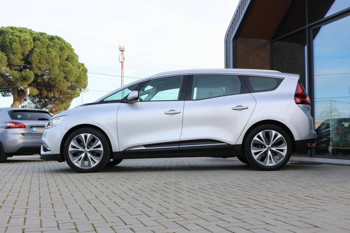 renault-grand-scenic-2017-diesel-1598cc