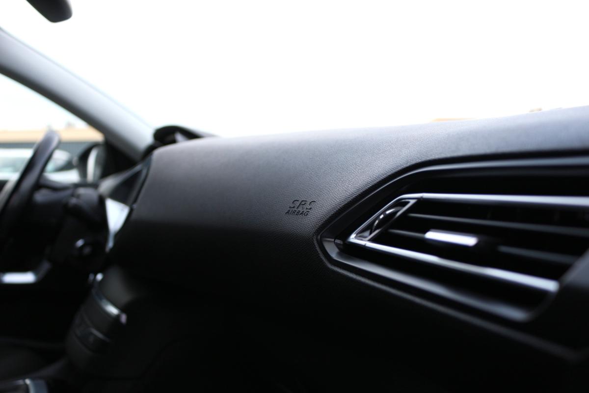 peugeot-308-sw-2016-diesel-1560cc