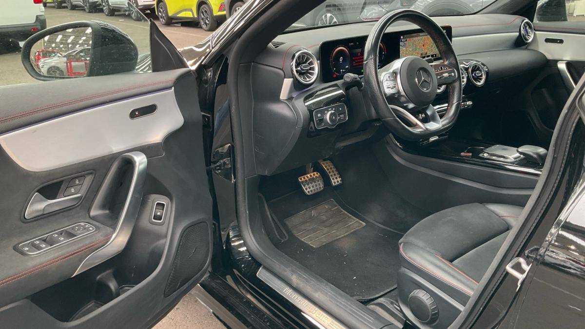 mercedes-benz-cla-2022-hibrido-a-gasolina-1332cc