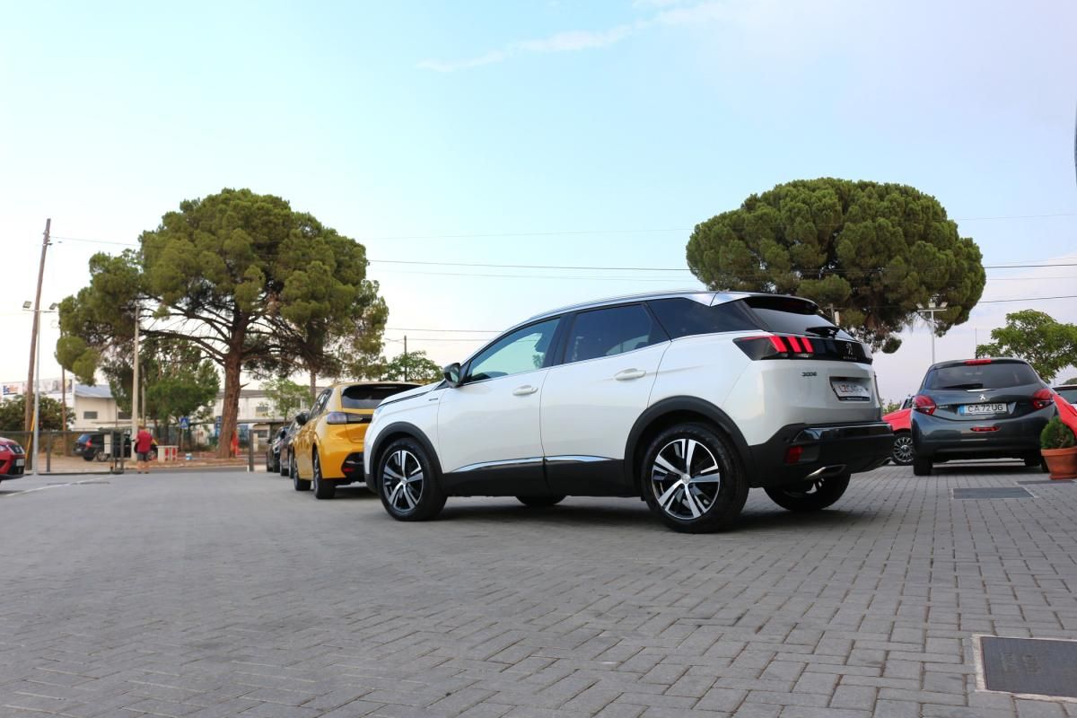 peugeot-3008-2017-diesel-1560cc