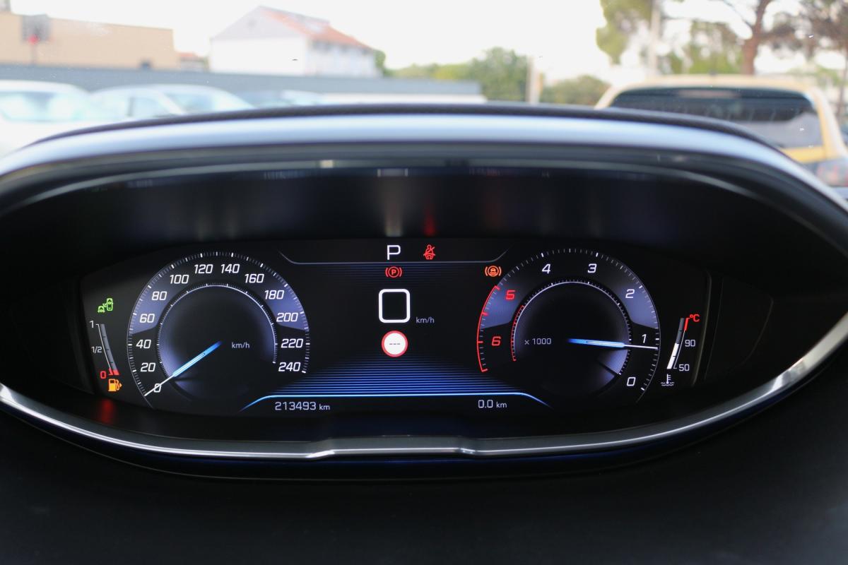 peugeot-3008-2017-diesel-1560cc