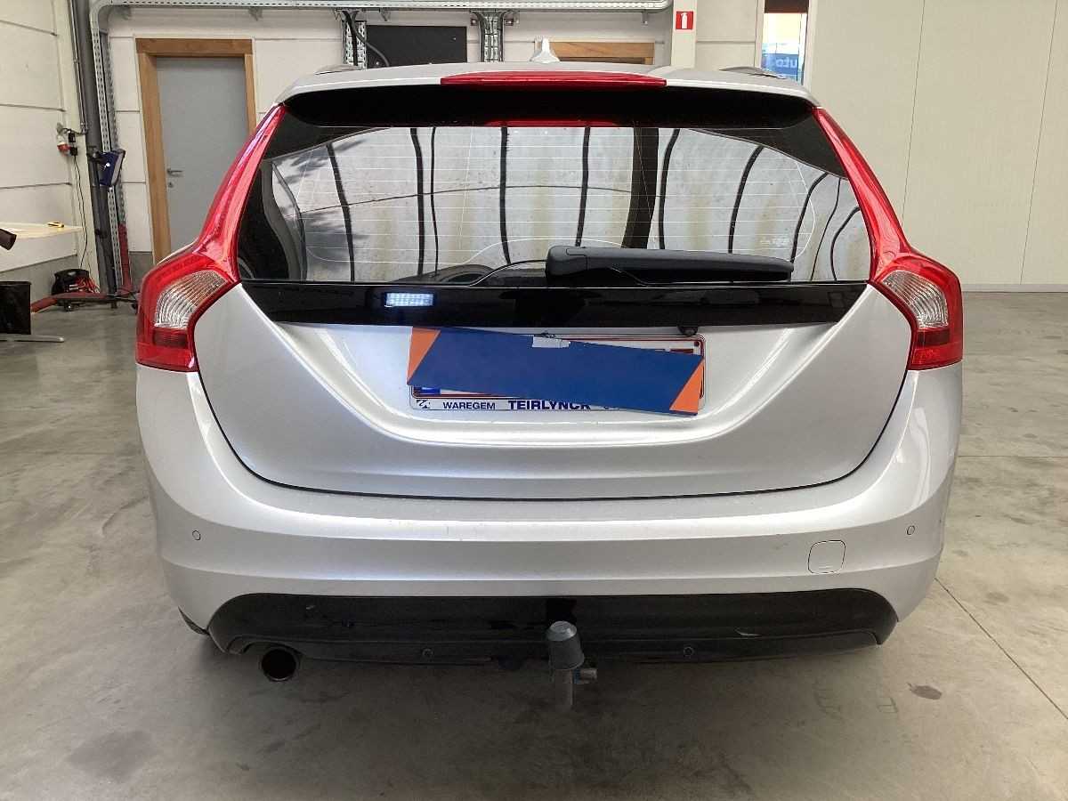 volvo-v60-2015-diesel-1560cc