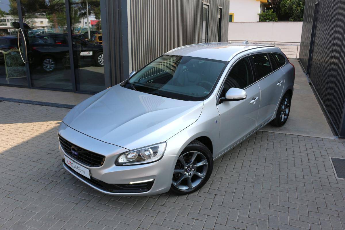 volvo-v60-2015-diesel-1560cc