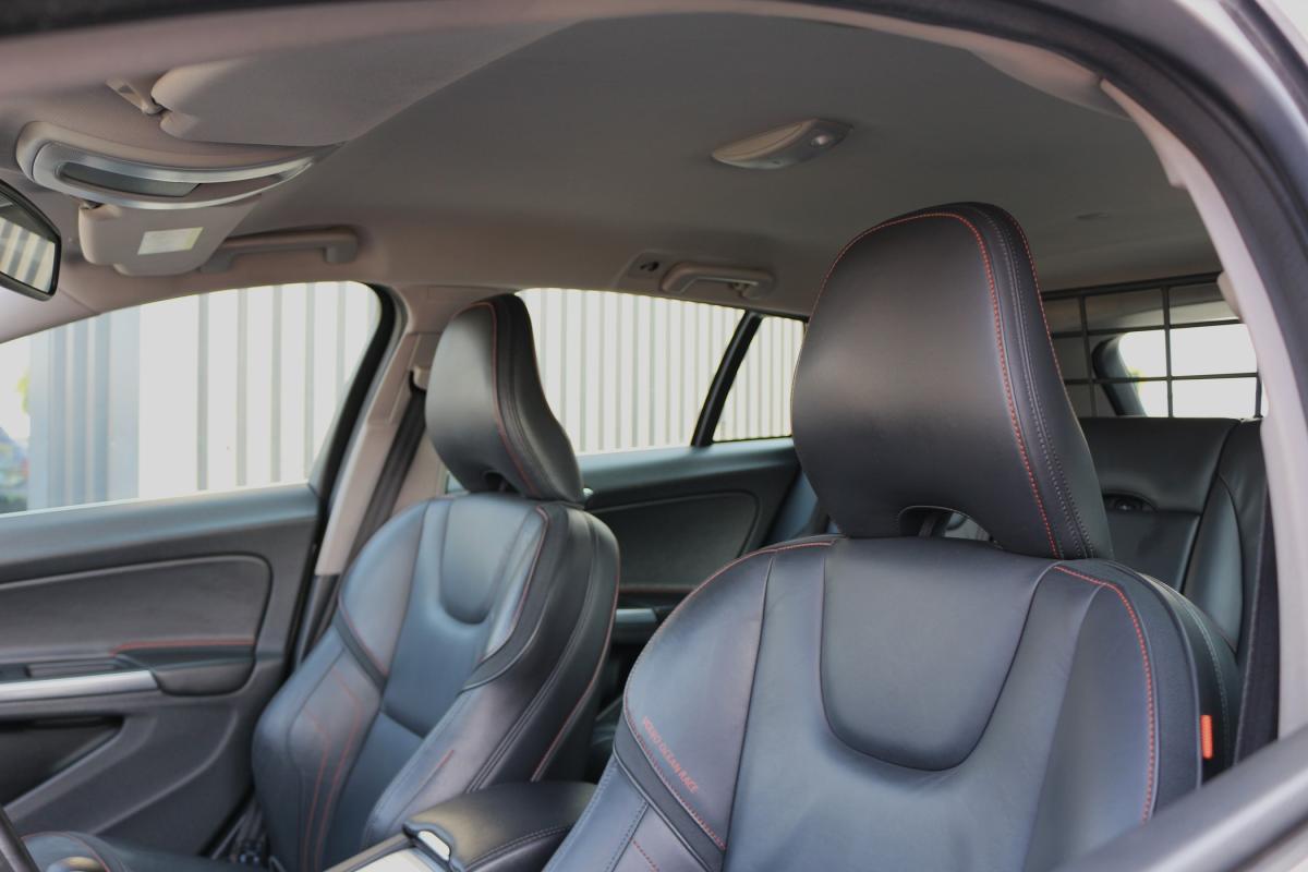 volvo-v60-2015-diesel-1560cc