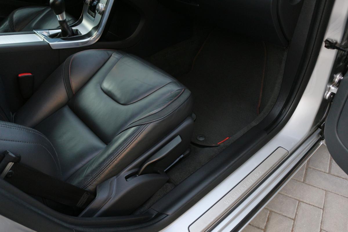 volvo-v60-2015-diesel-1560cc