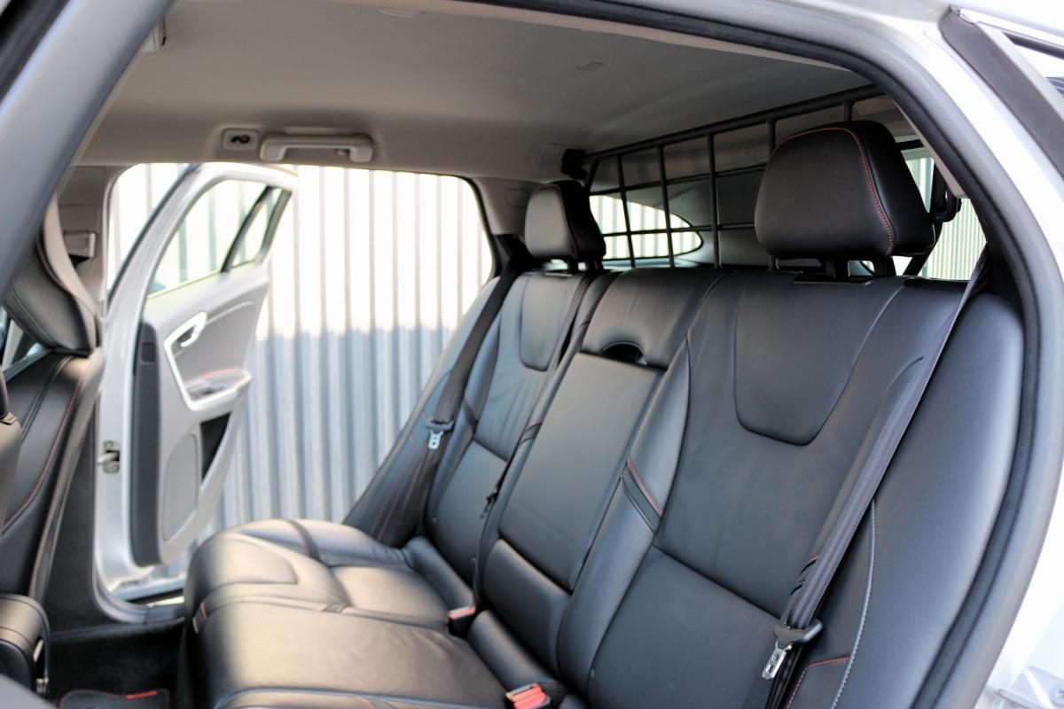 volvo-v60-2015-diesel-1560cc