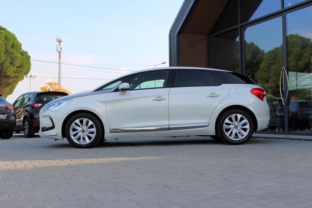 citroen-ds5-2015-diesel-1560cc