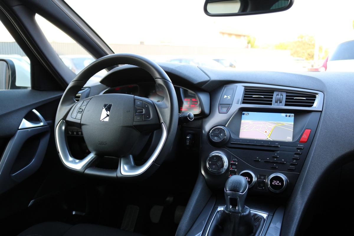 citroen-ds5-2015-diesel-1560cc