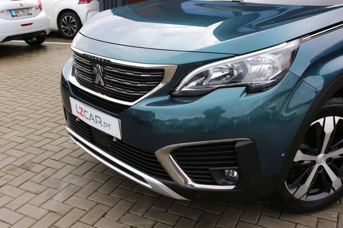 peugeot-5008-2018-gasolina-1199cc