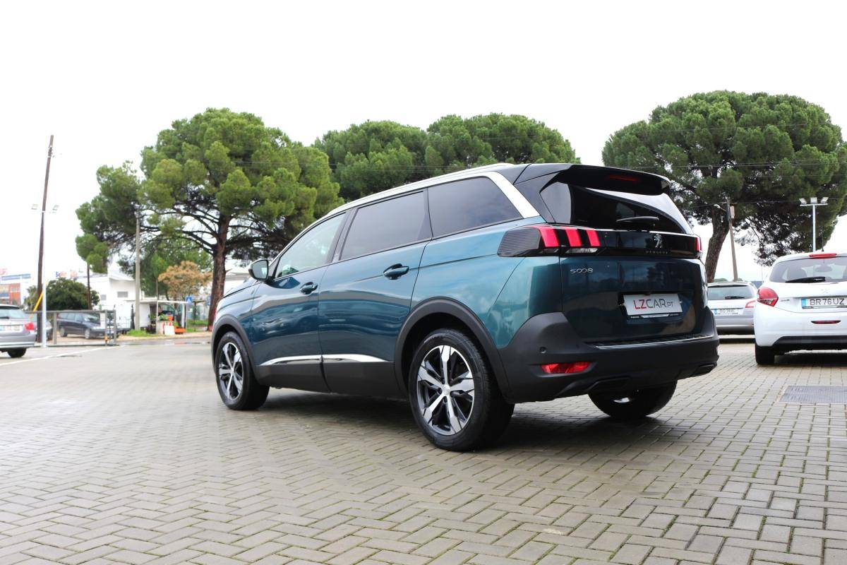 peugeot-5008-2018-gasolina-1199cc