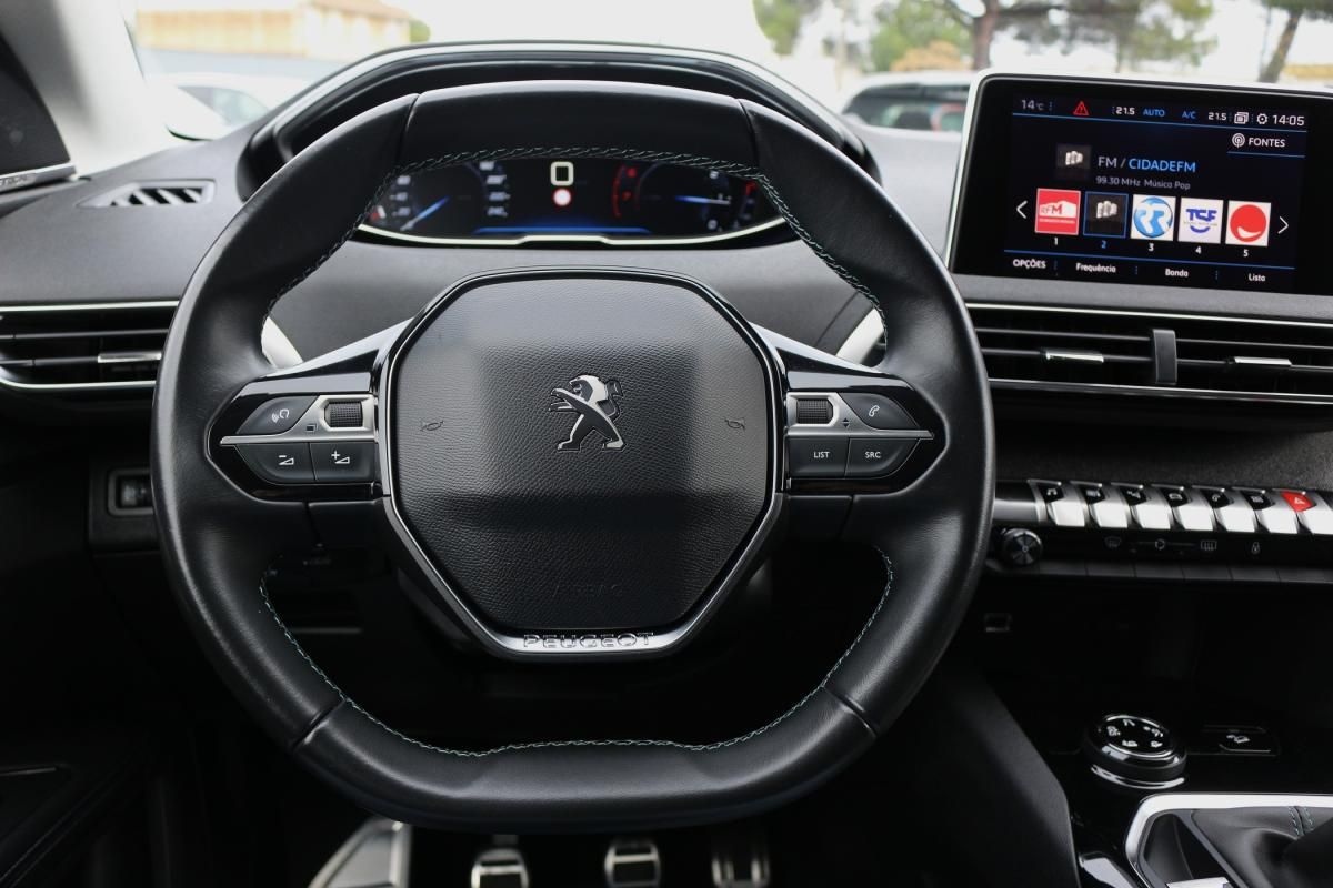 peugeot-5008-2018-gasolina-1199cc