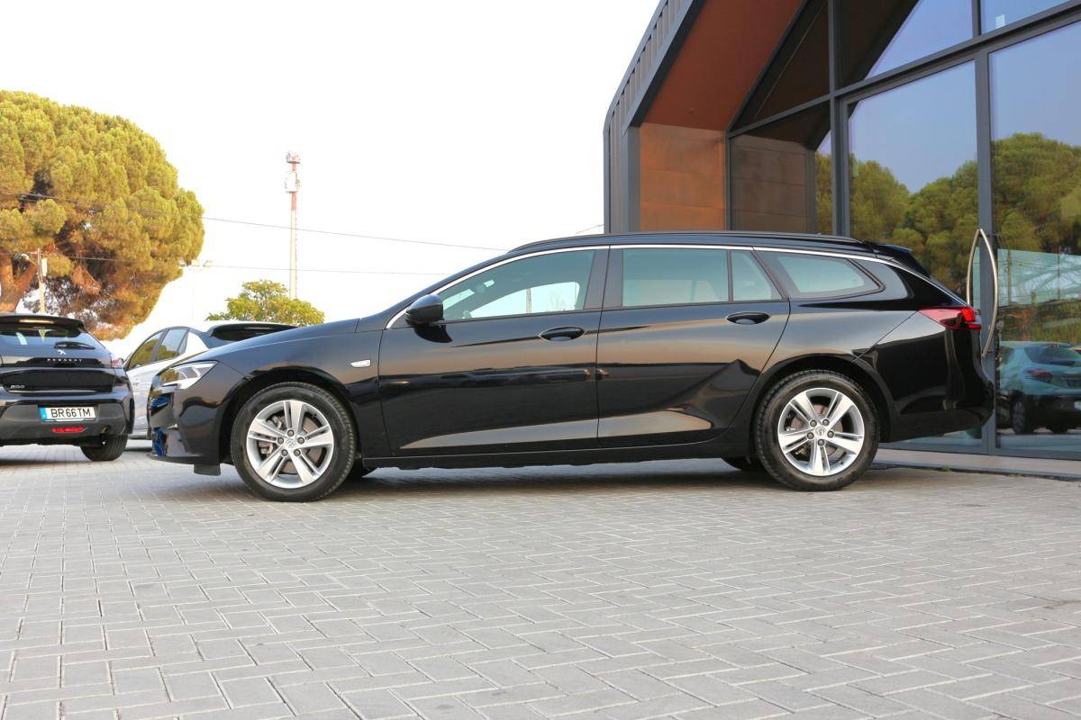 opel-insignia-2021-diesel-1496cc