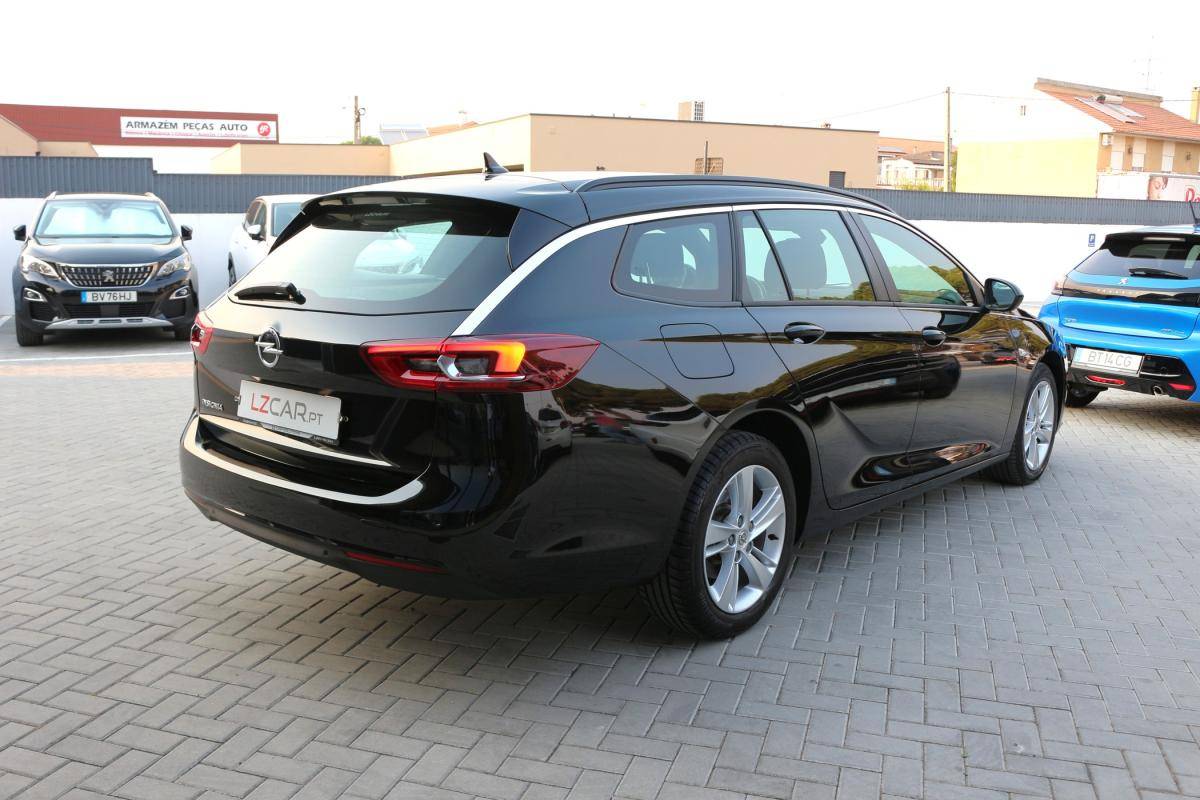 opel-insignia-2021-diesel-1496cc