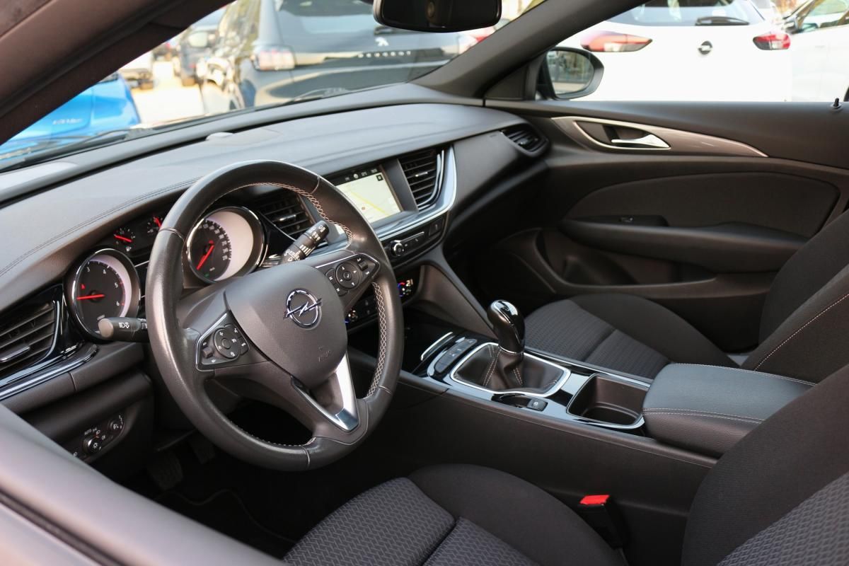 opel-insignia-2021-diesel-1496cc