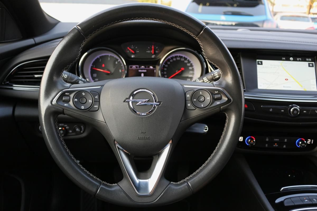 opel-insignia-2021-diesel-1496cc