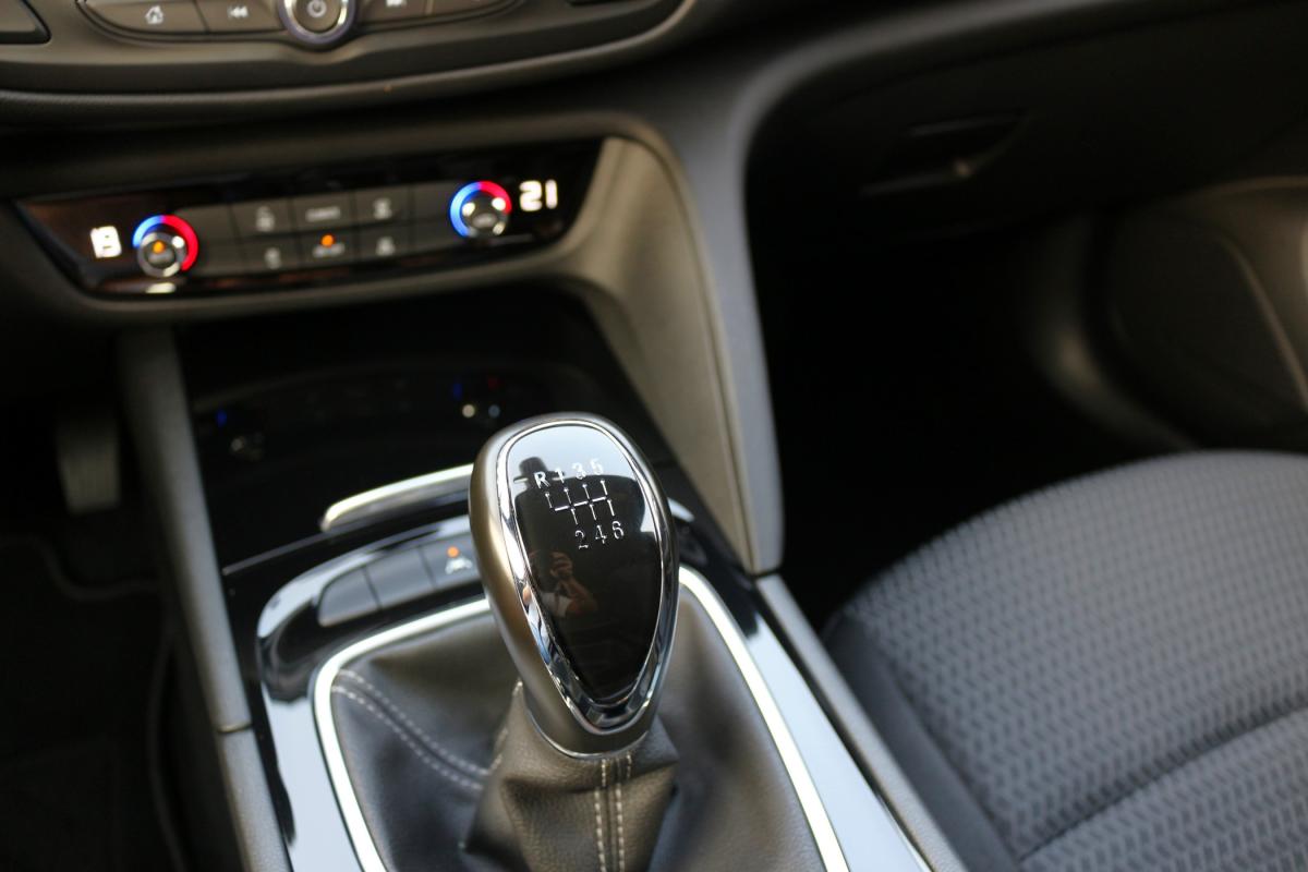 opel-insignia-2021-diesel-1496cc