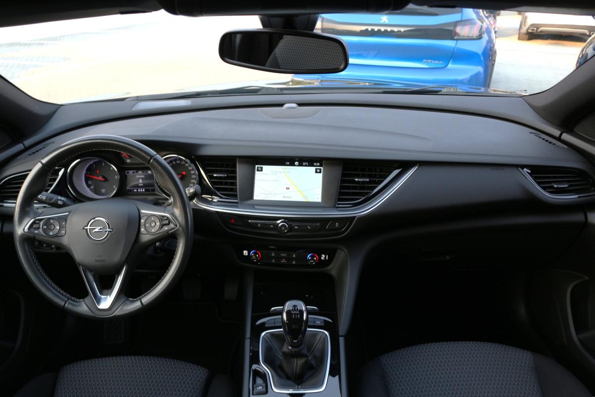 opel-insignia-2021-diesel-1496cc