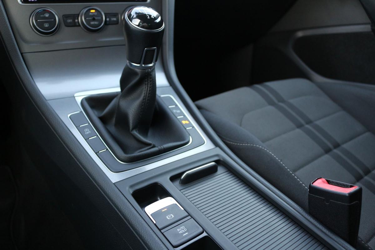 volkswagen-golf-2015-diesel-1598cc