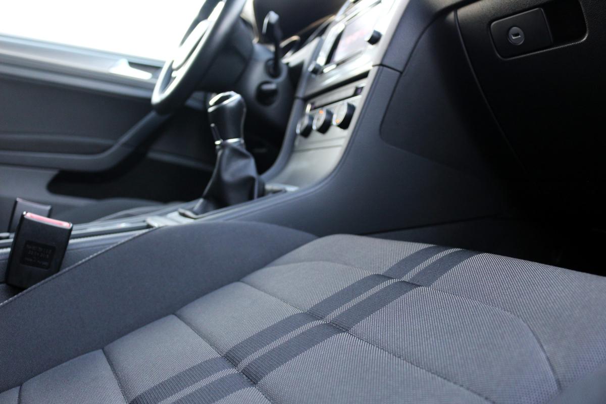 volkswagen-golf-2015-diesel-1598cc