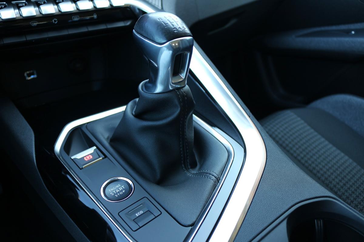 peugeot-5008-2021-gasolina-1199cc