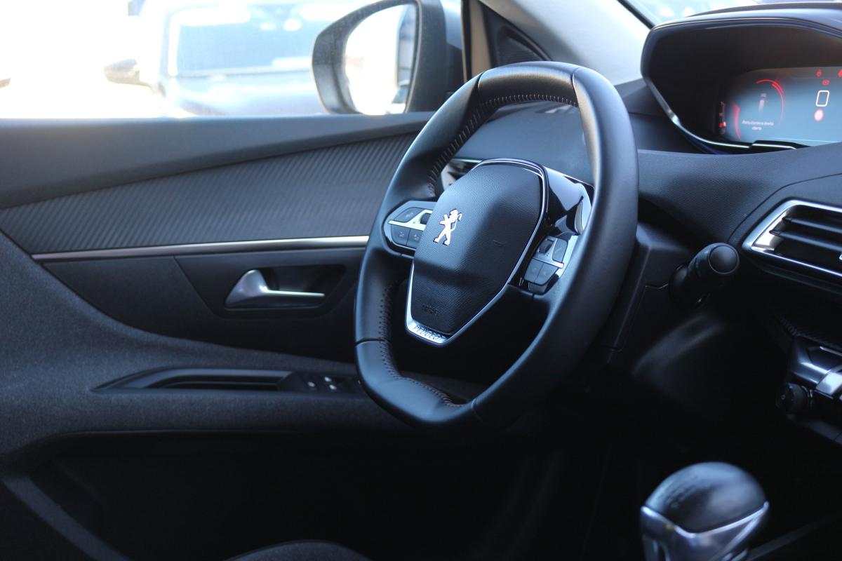 peugeot-5008-2021-gasolina-1199cc