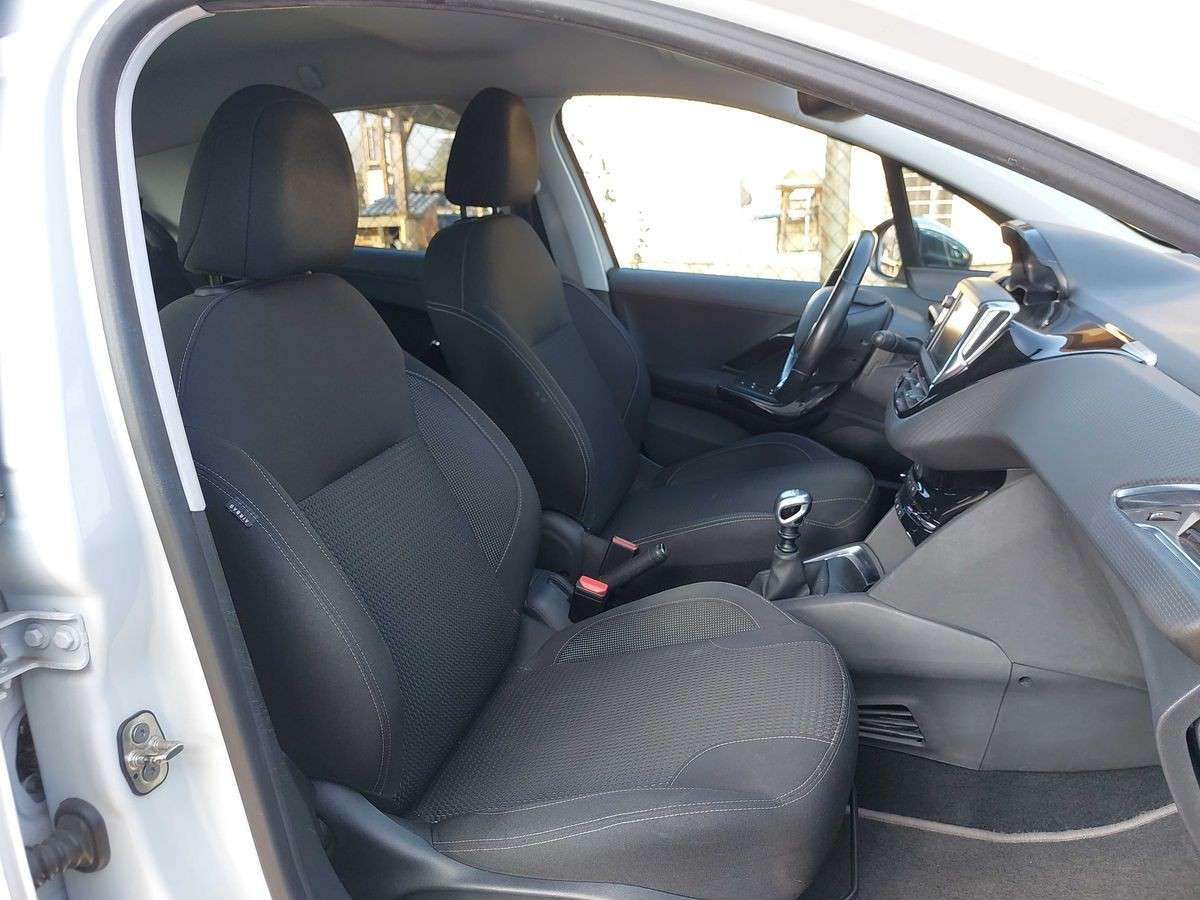 peugeot-208-2019-gasolina-1199cc