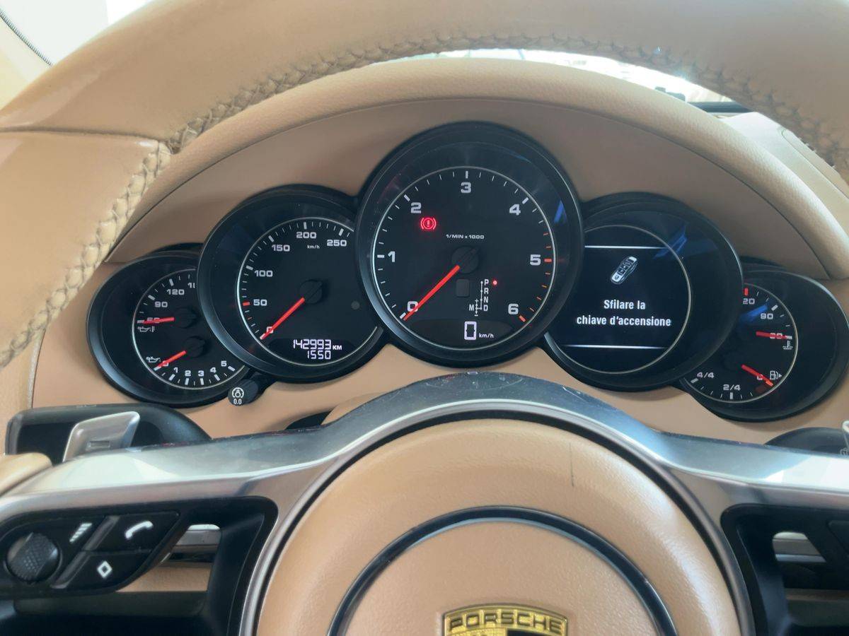 porsche-cayenne-2015-diesel-2967cc