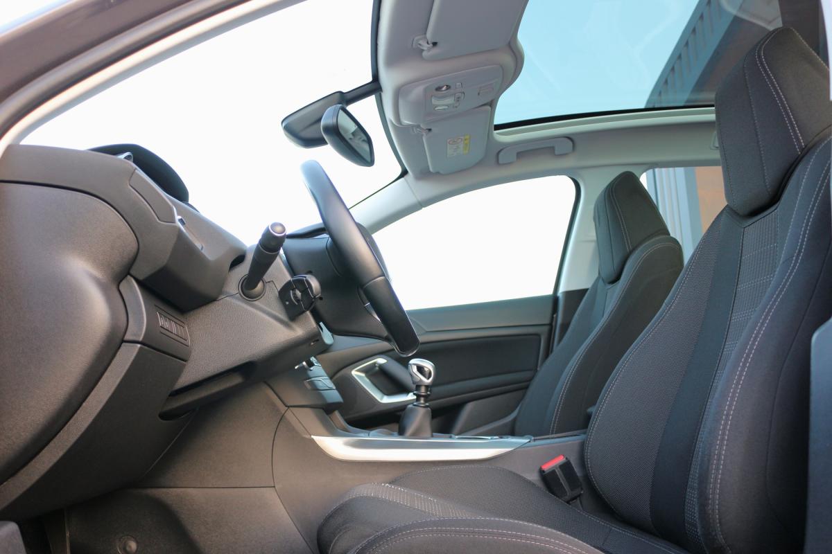 peugeot-308-sw-2016-diesel-1560cc