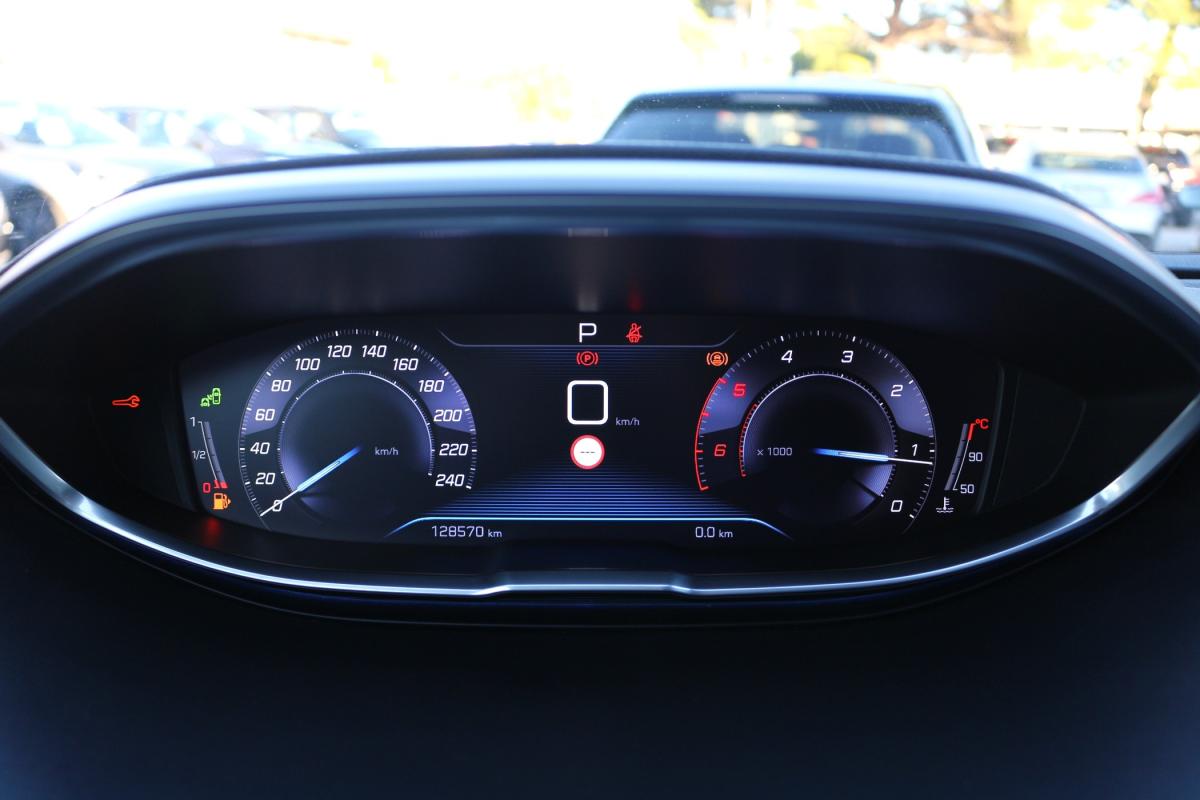peugeot-3008-2017-diesel-1560cc