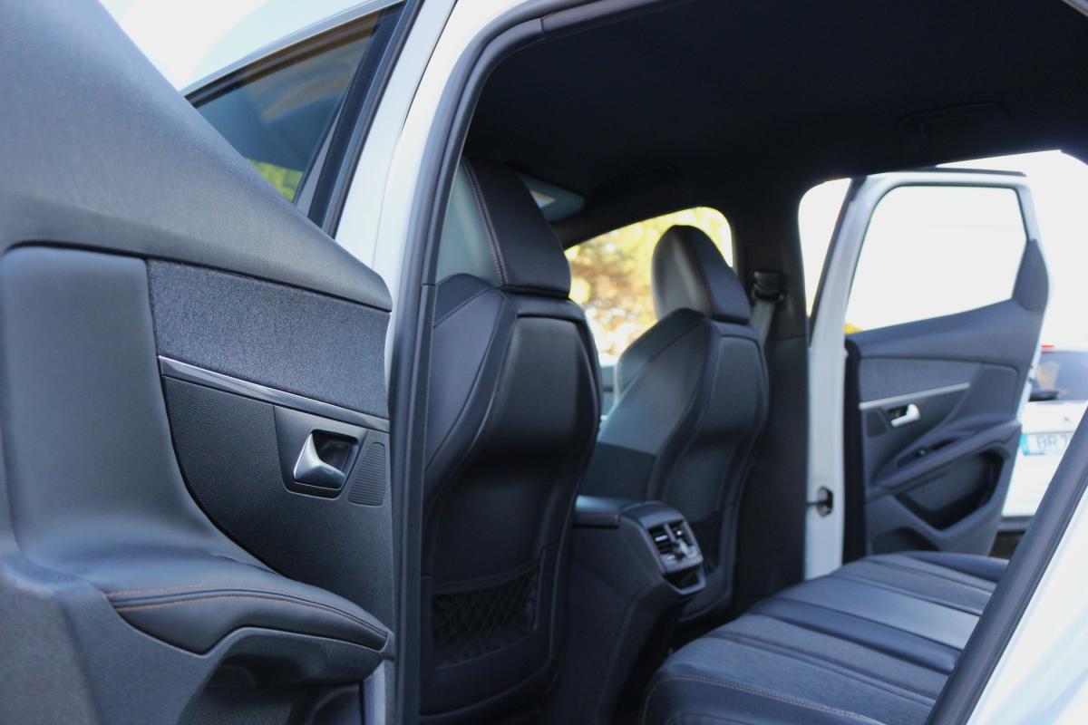 peugeot-3008-2017-diesel-1560cc