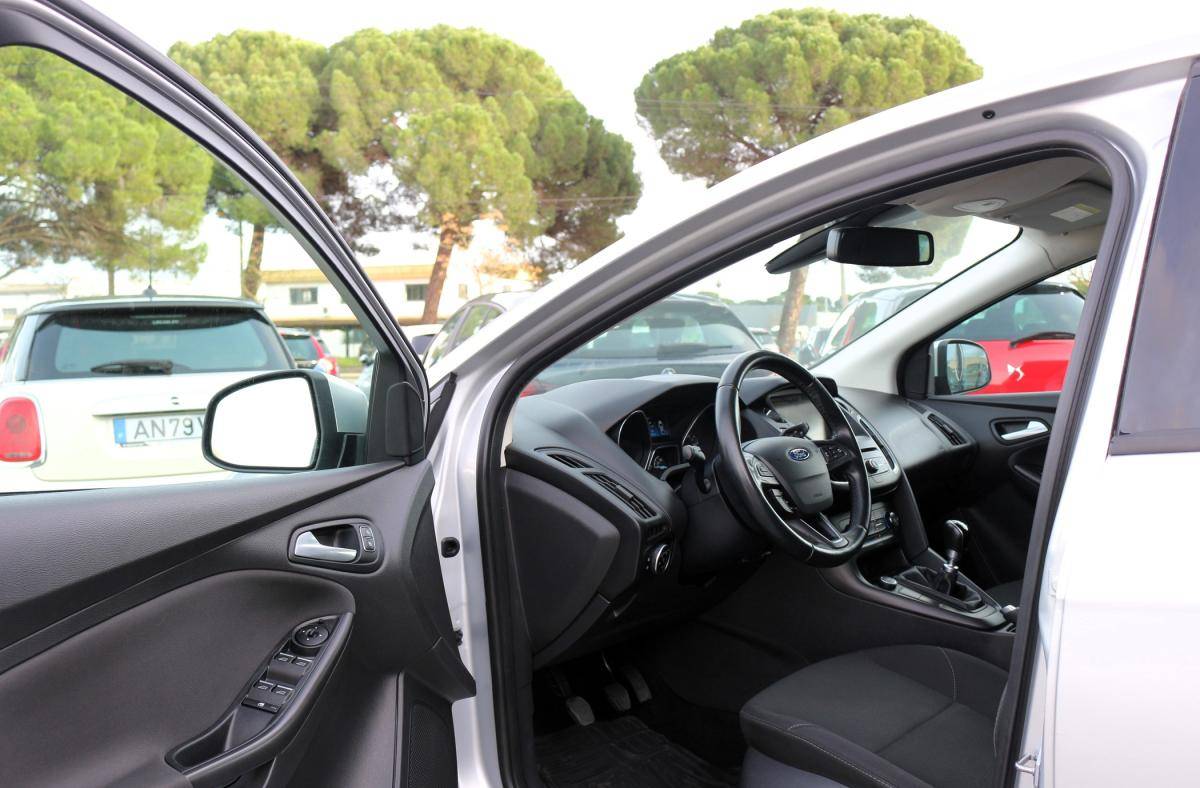 ford-focus-sw-2015-diesel-1499cc